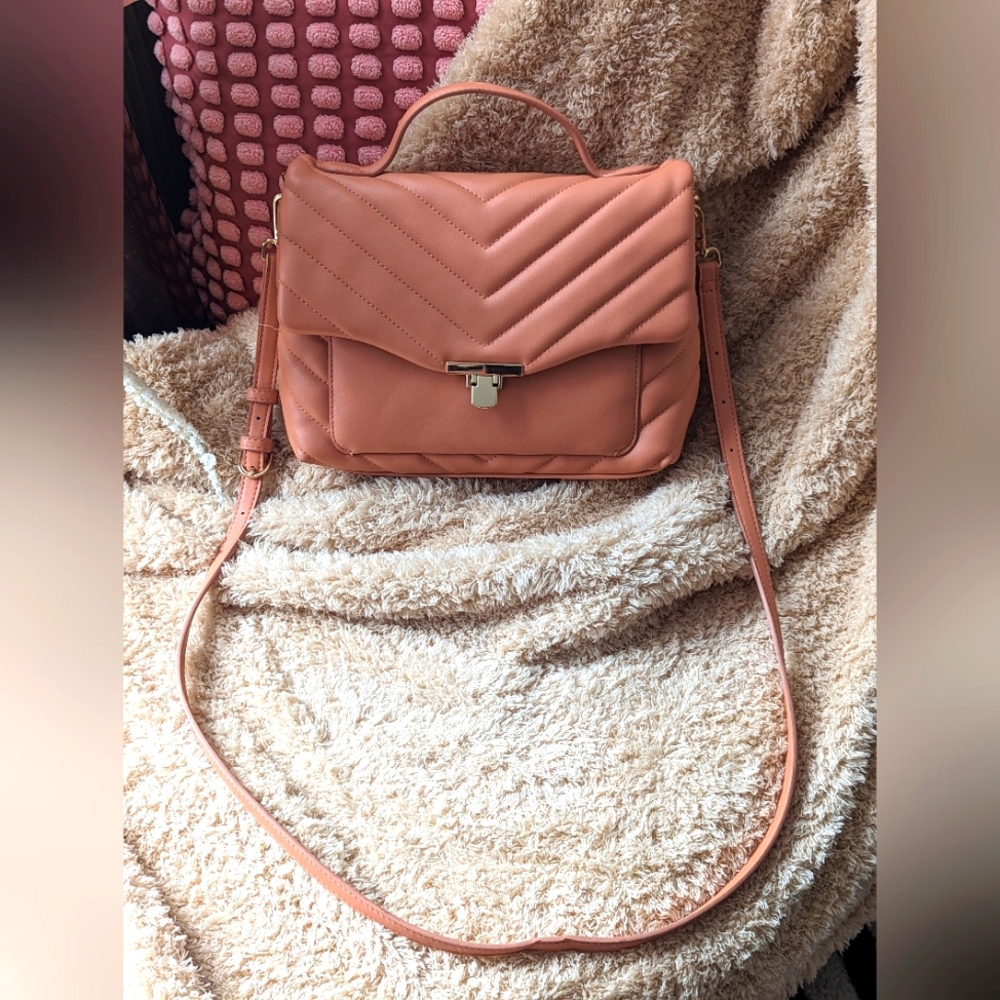 EUC A New Day Coral Quilted Bag with removable strap